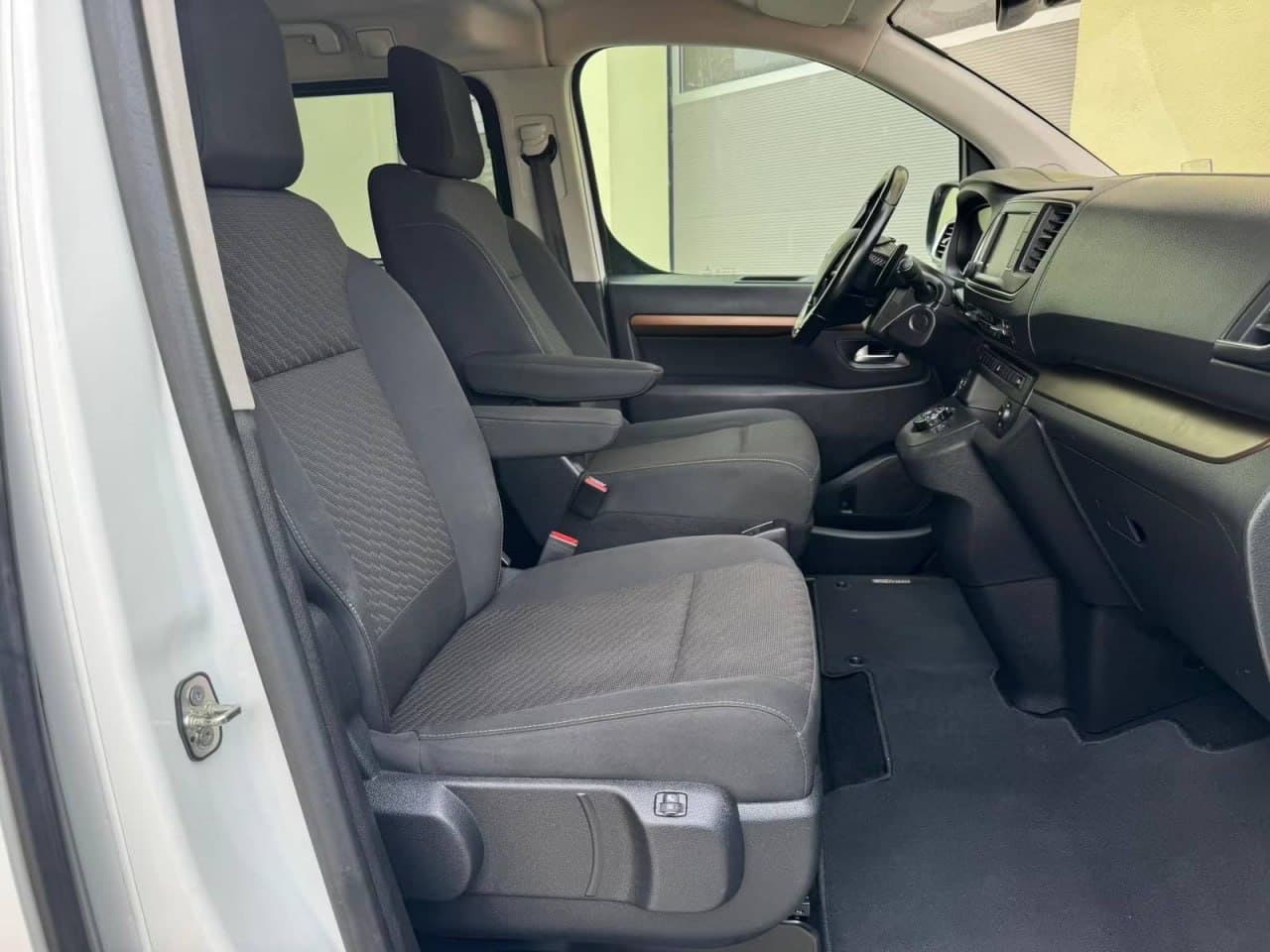 Toyota Proace Verso Executive, 2021 — фото 5